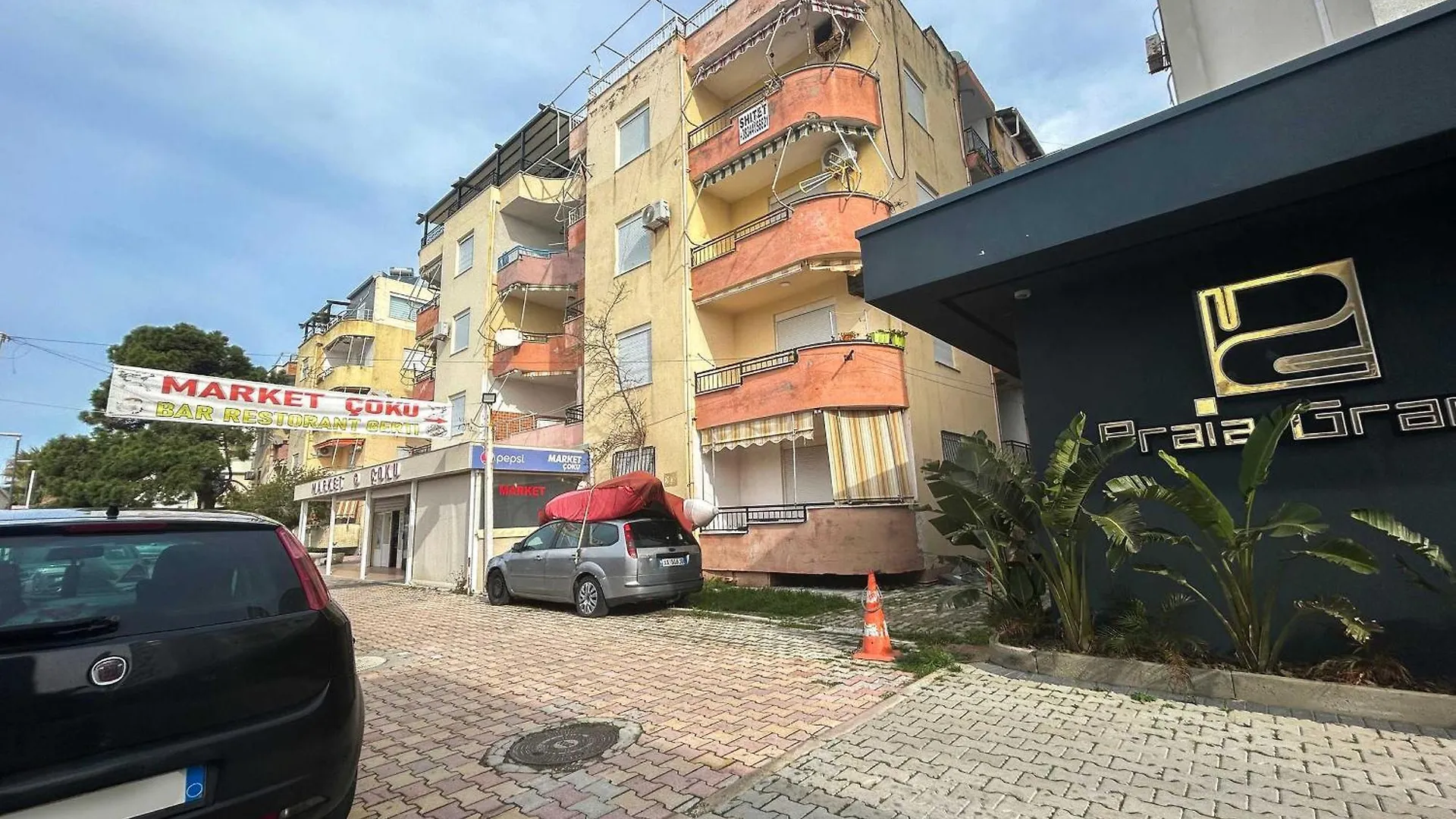 Cinco Apartment 1398 Dıraç