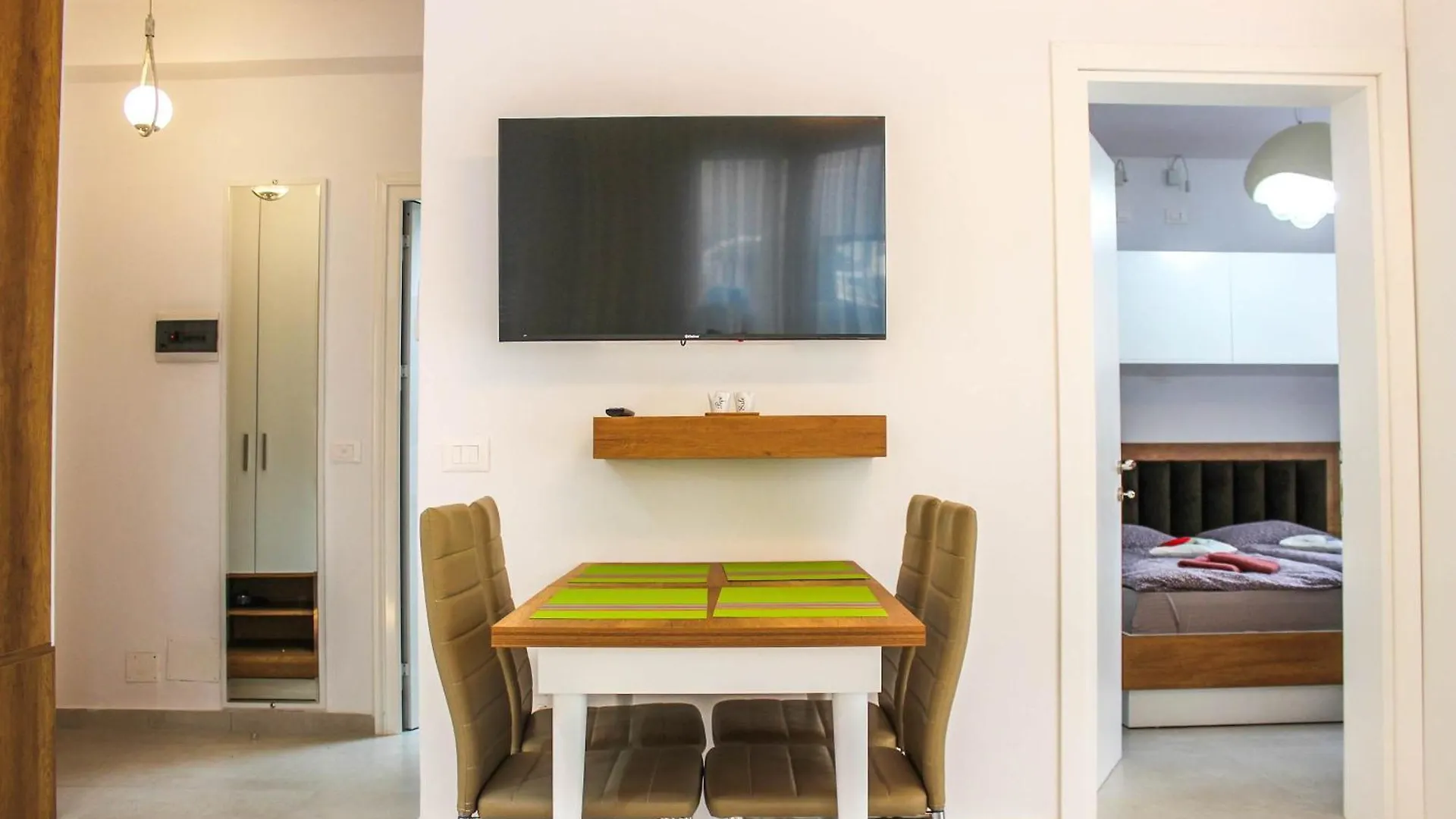 Cinco Apartment 1398 Dıraç